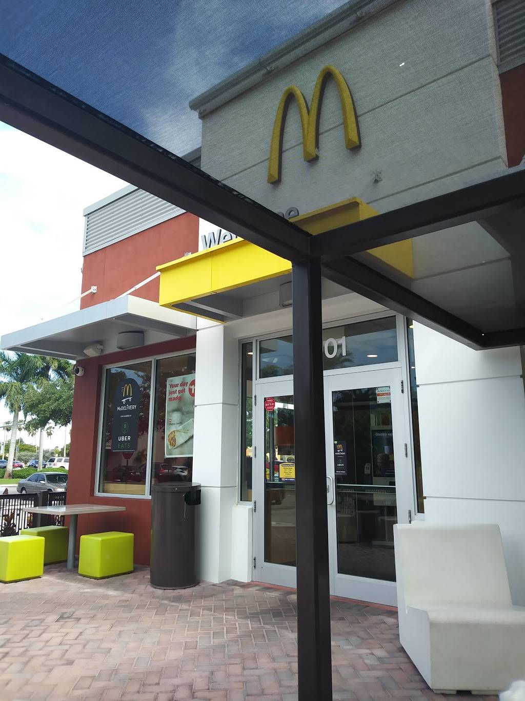 McDonalds | cafe | 3901 W Hillsboro Blvd, Deerfield Beach, FL 33442, USA | 9544265502 OR +1 954-426-5502
