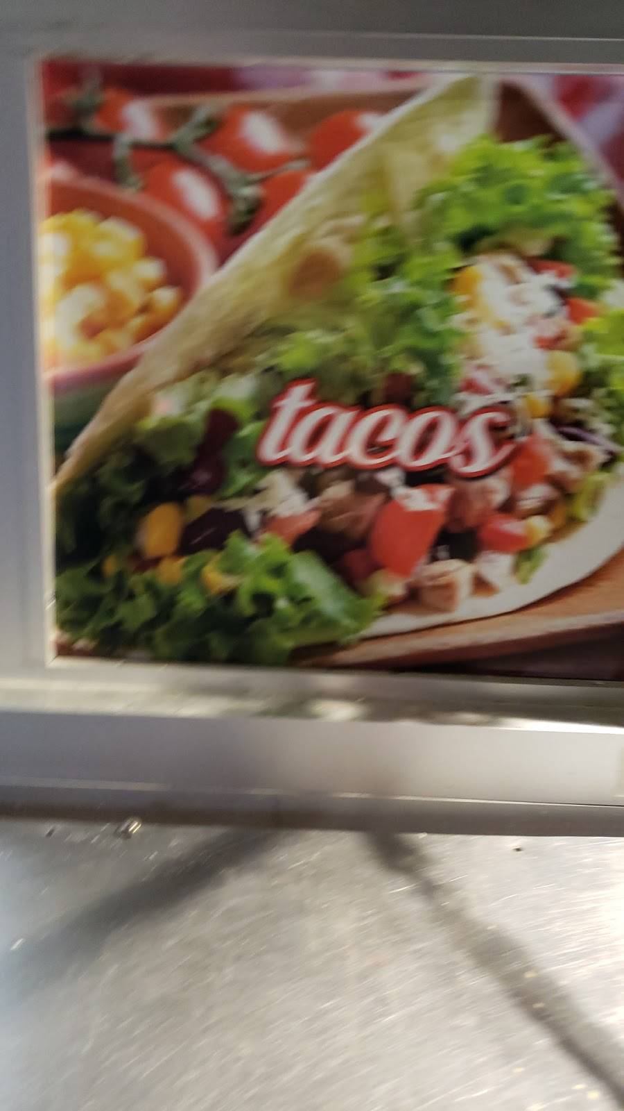 Los tremendos del chimi #2 | restaurant | 612 Essex St, Lawrence, MA 01841, USA | 9783321293 OR +1 978-332-1293