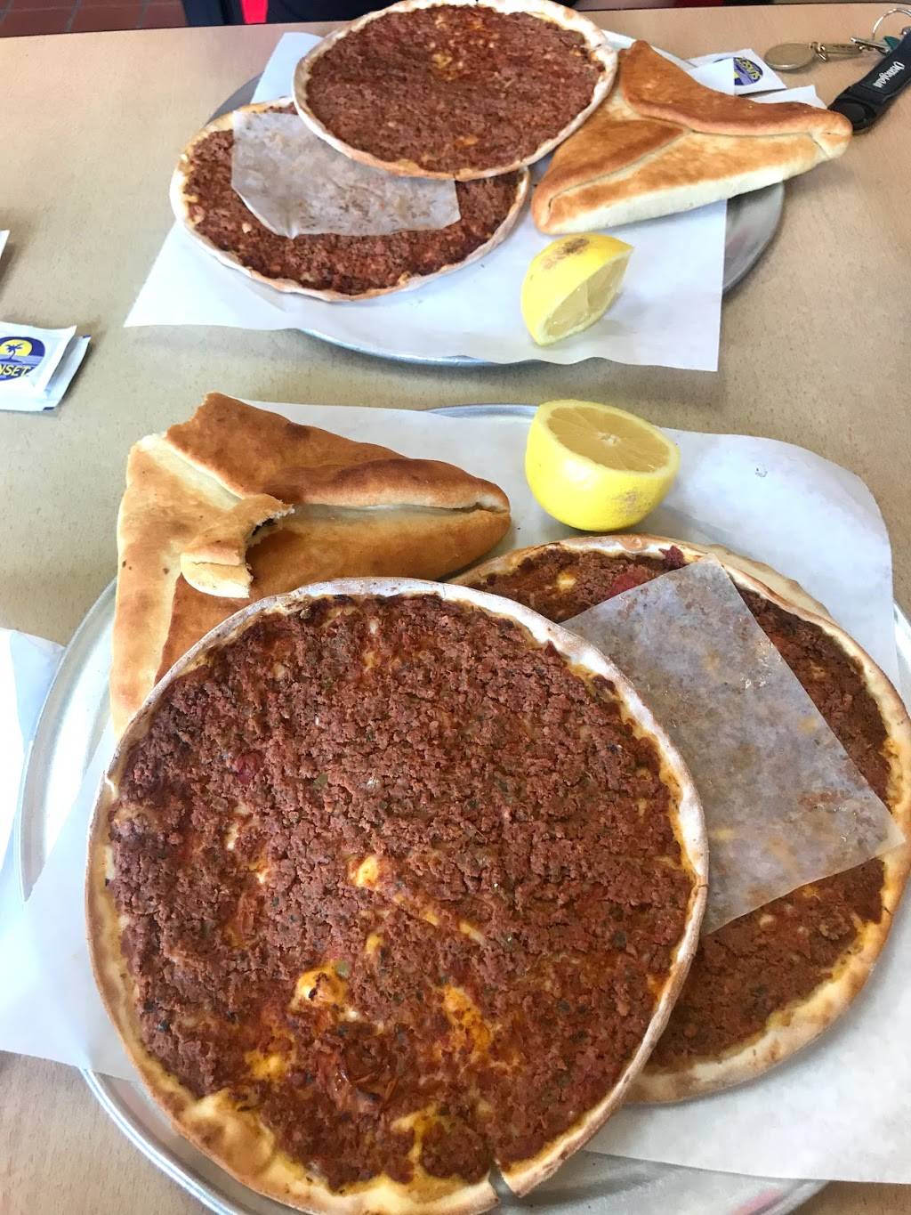 Lahmajune Factory | restaurant | 1139 E Broadway, Glendale, CA 91205, USA | 8185536644 OR +1 818-553-6644