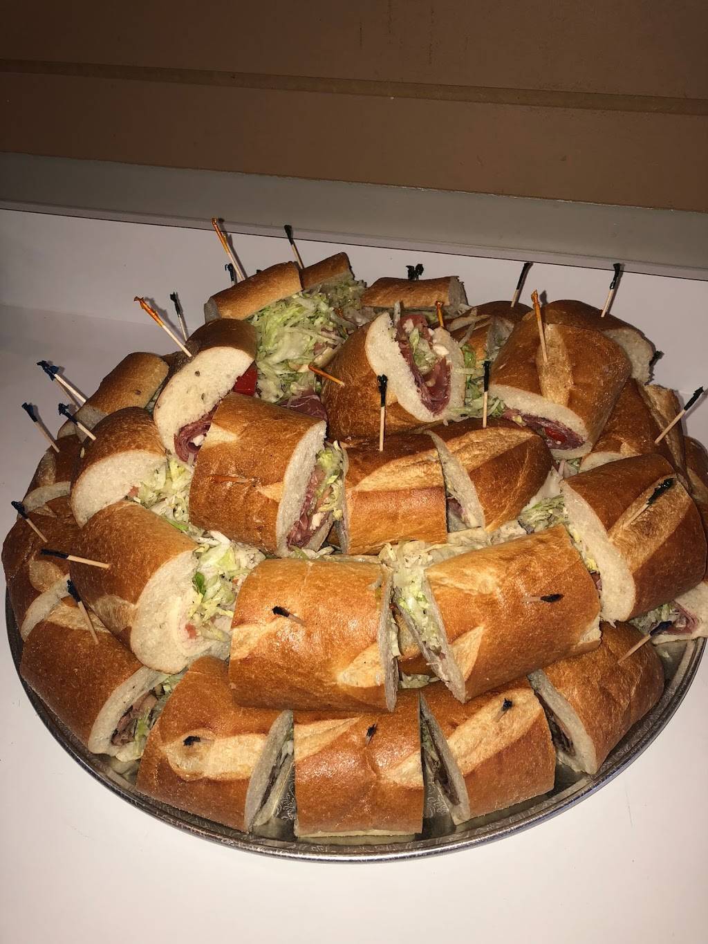 Riccis Hoagies | restaurant | 320 Rowan Blvd, Glassboro, NJ 08028, USA | 8566125519 OR +1 856-612-5519