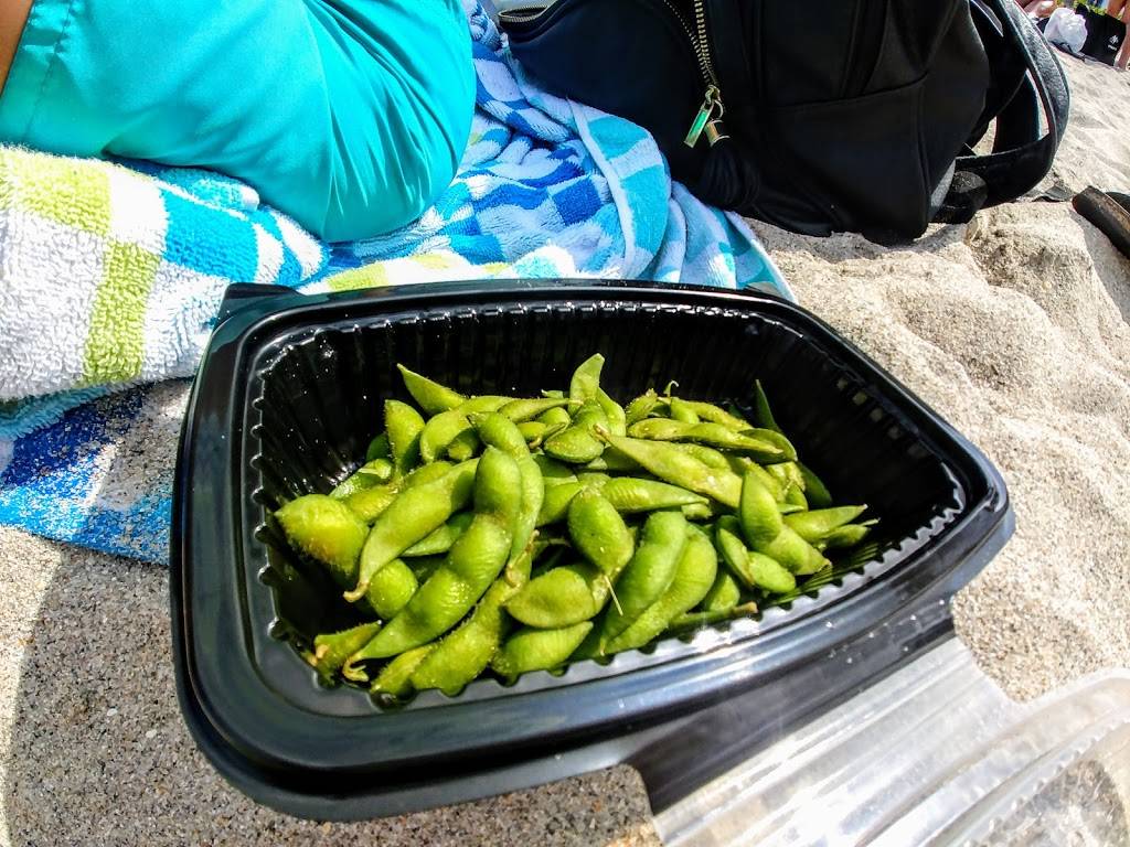 The Beach Bar Newport Pier | restaurant | 16501 Collins Ave, Sunny Isles Beach, FL 33160, USA | 3059571110 OR +1 305-957-1110