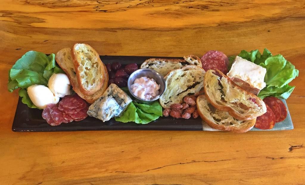 Root Cafe, Coffeehouse & Spirits | restaurant | 120 E Main St, Fennville, MI 49408, USA | 2695121171 OR +1 269-512-1171