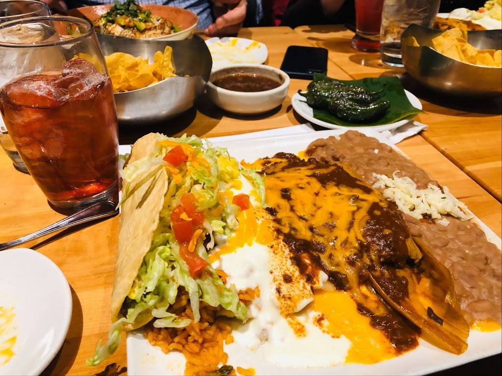 Cantina Laredo | restaurant | 4546 Belt Line Rd, Dallas, TX 75244, USA | 9724580962 OR +1 972-458-0962