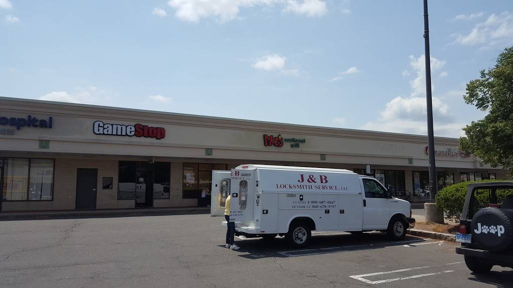 Moes Southwest Grill | restaurant | 641 Farmington Ave, Bristol, CT 06010, USA | 8605064861 OR +1 860-506-4861