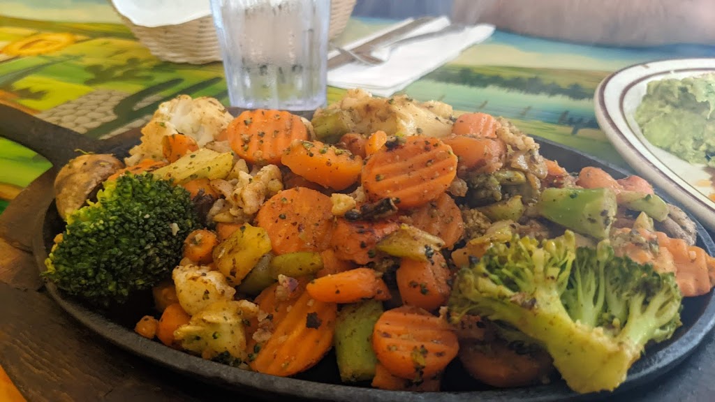 Camperos | restaurant | 301 Main Ave, Brewster, WA 98812, USA | 5096892183 OR +1 509-689-2183