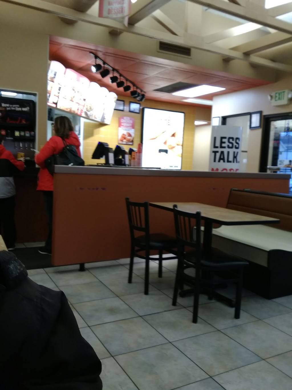 Taco Johns | restaurant | 17 E 20th St, Dubuque, IA 52001, USA | 5635823443 OR +1 563-582-3443