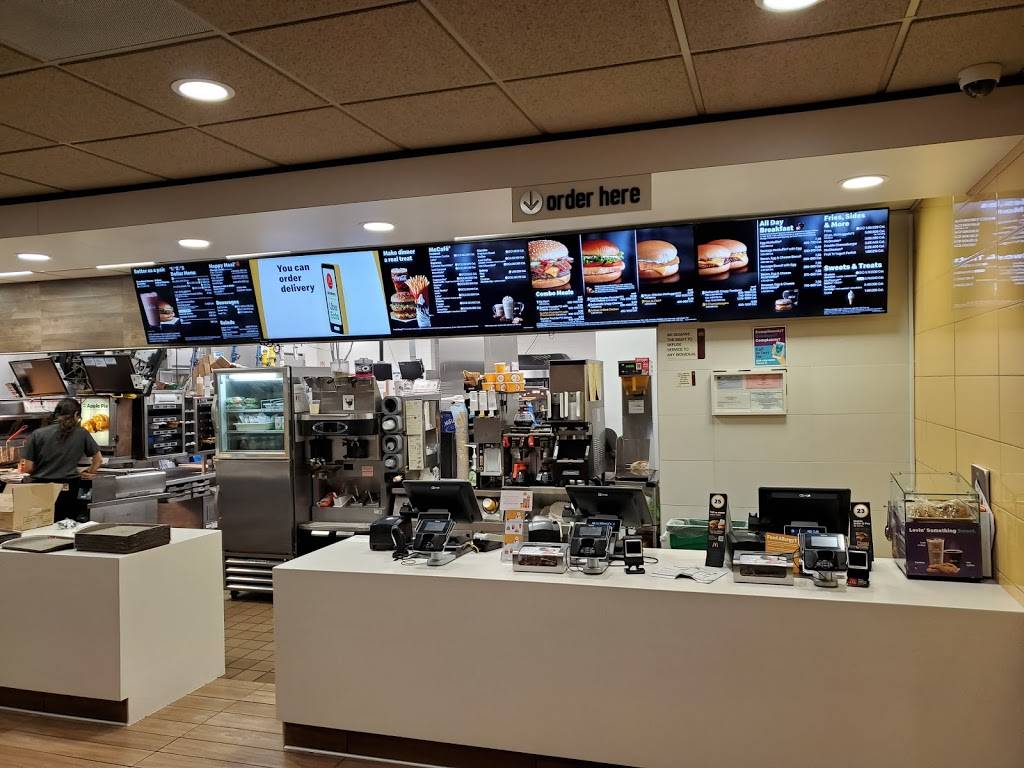 McDonalds | cafe | 6300 Morro Rd, Atascadero, CA 93422, USA | 8054666300 OR +1 805-466-6300