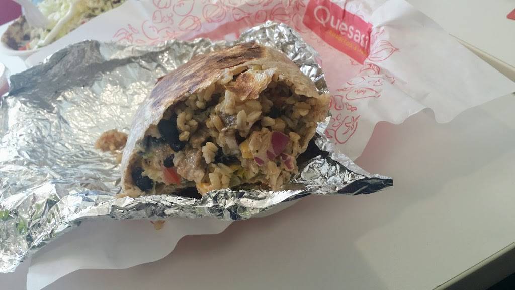 Quesada Burritos & Tacos | restaurant | 7000 McLeod Rd #16, Niagara Falls, ON L2G 7K3, Canada | 9053572222 OR +1 905-357-2222