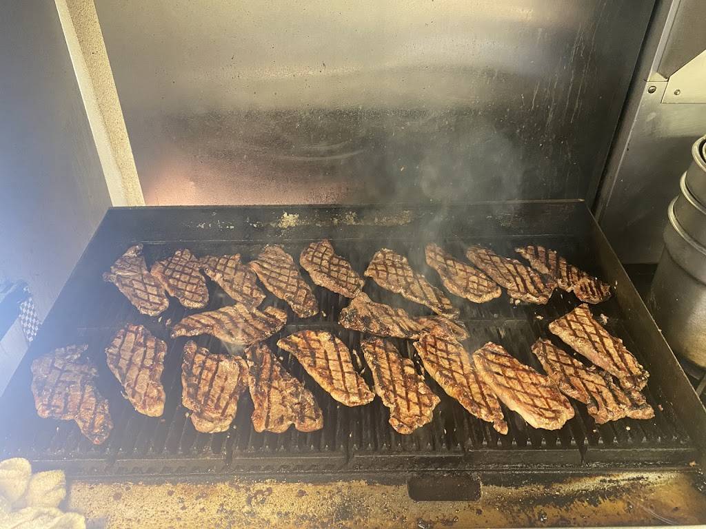 Tanks Pit Stop | restaurant | 5935 E 1015 N, De Motte, IN 46310, USA | 2192510168 OR +1 219-251-0168