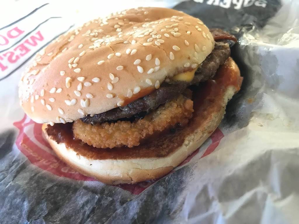 Carls Jr. | restaurant | 11509 Laurel Canyon Blvd, San Fernando, CA 91340, USA | 8183655587 OR +1 818-365-5587