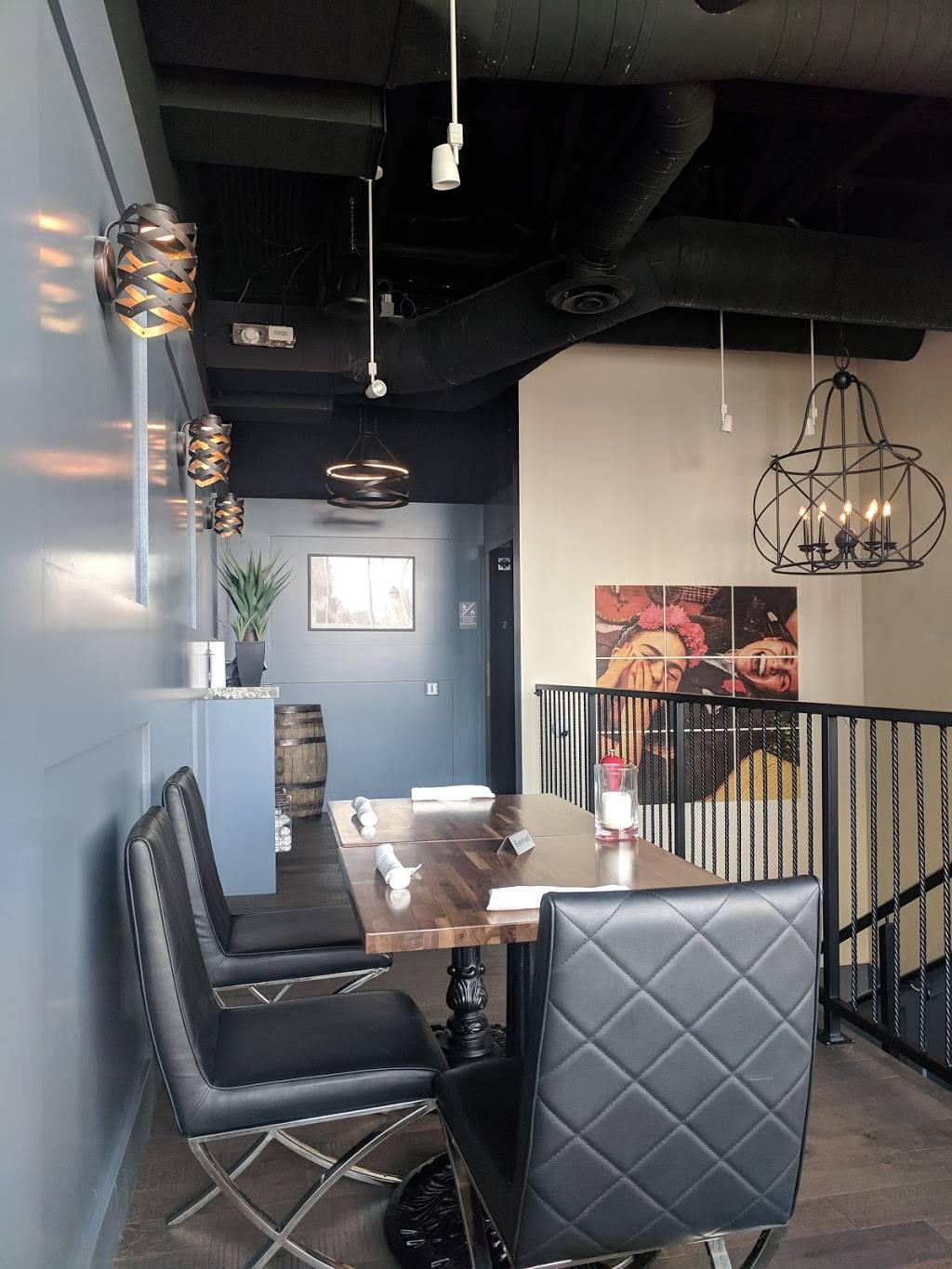 Caló Kitchen + Tequila | restaurant | 2191 Rosecrans Ave, El Segundo, CA 90245, USA | 4242692322 OR +1 424-269-2322