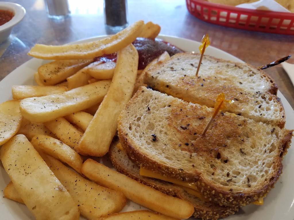 Snax Superburgers | restaurant | 3111, 2225 Artesia Blvd, Redondo Beach, CA 90278, USA | 3109219797 OR +1 310-921-9797