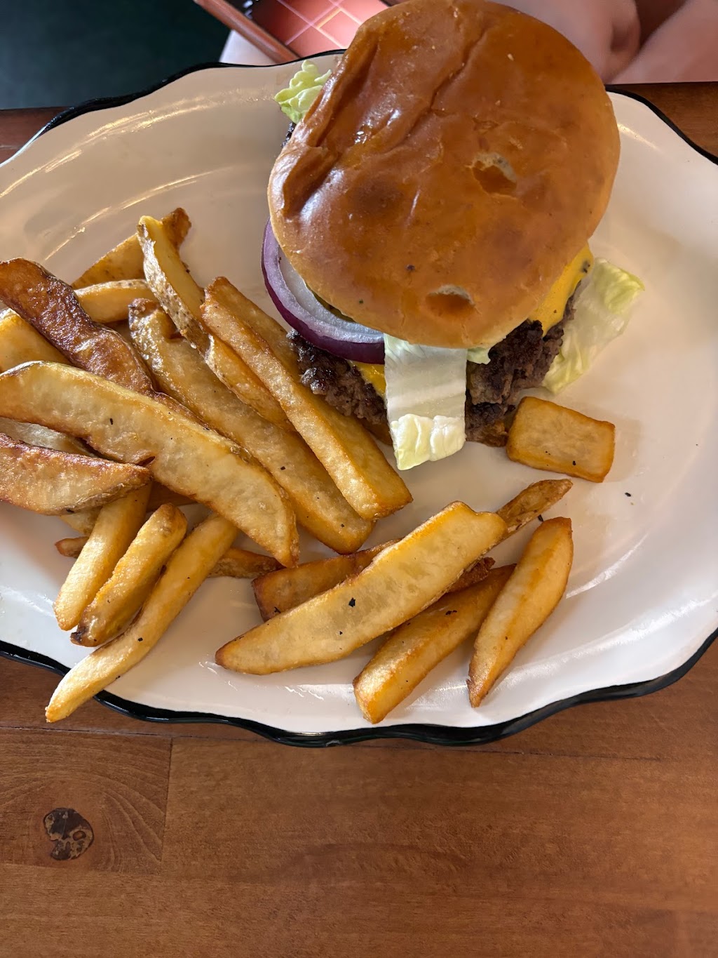 Maggies Table | restaurant | 2771-32 Monument Rd, Jacksonville, FL 32225, USA | 9046460050 OR +1 904-646-0050