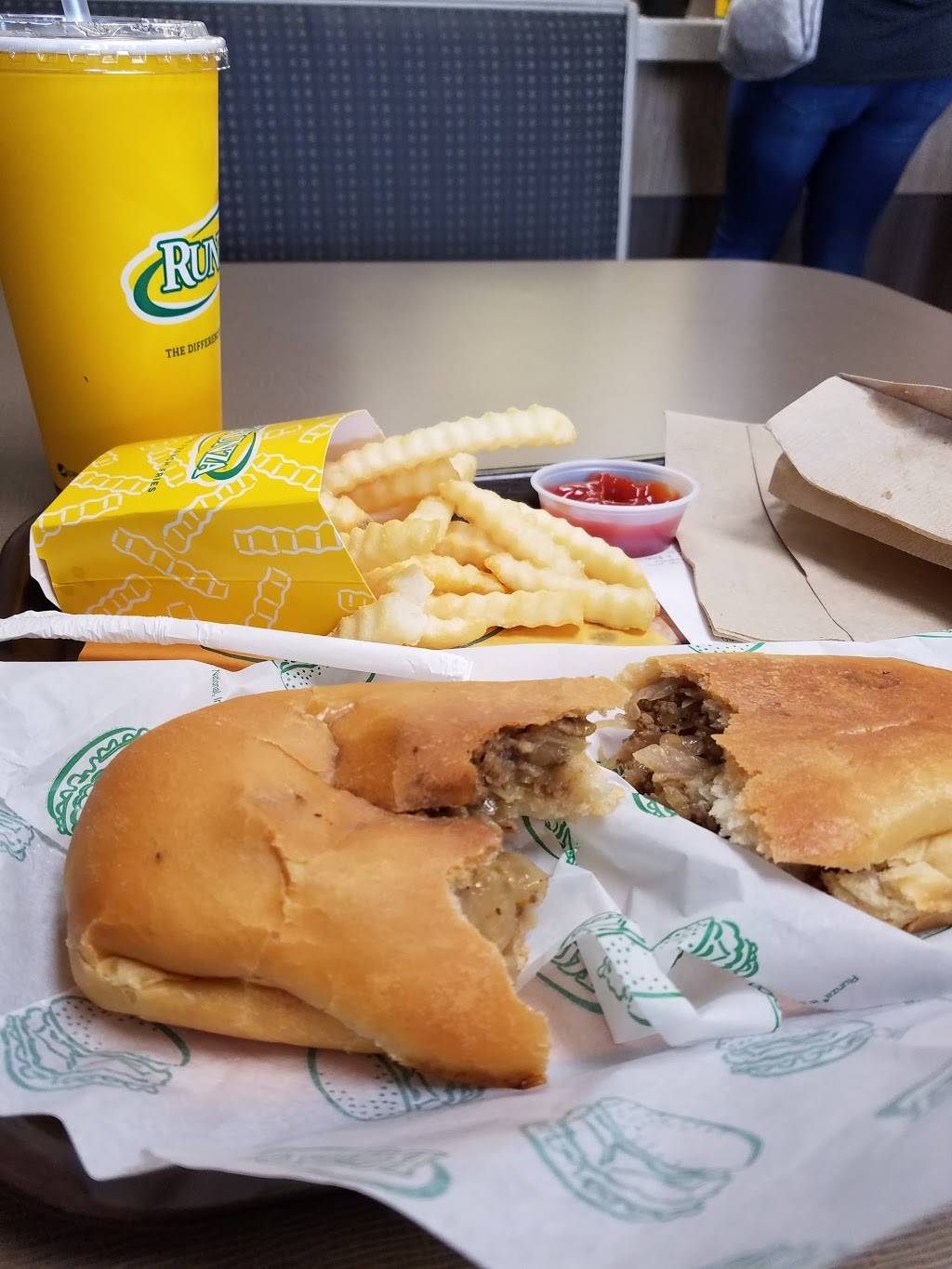 Runza Restaurant | restaurant | 5310 S 56th St, Lincoln, NE 68516, USA | 4024219117 OR +1 402-421-9117