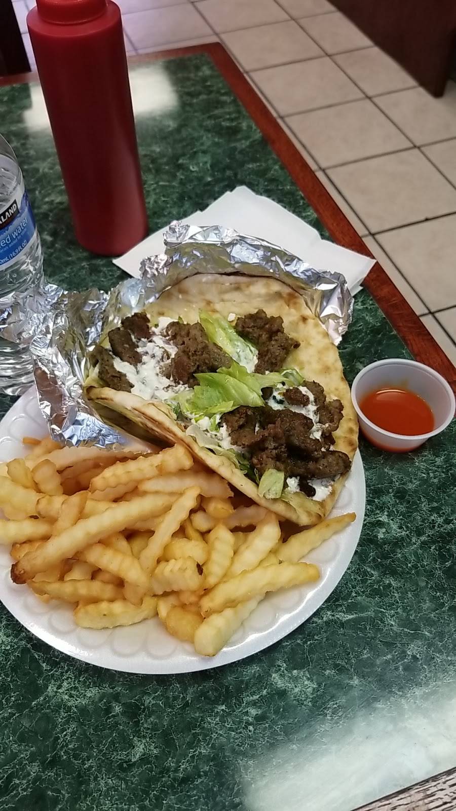 Village Cafe | restaurant | 5649 Stone Rd, Centreville, VA 20120, USA | 7038026220 OR +1 703-802-6220