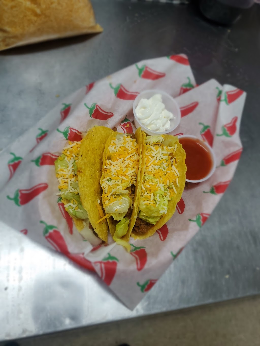 Round 2 Sports Tavern | restaurant | 2695 W 92nd Ave, Federal Heights, CO 80260, USA | 3035932325 OR +1 303-593-2325