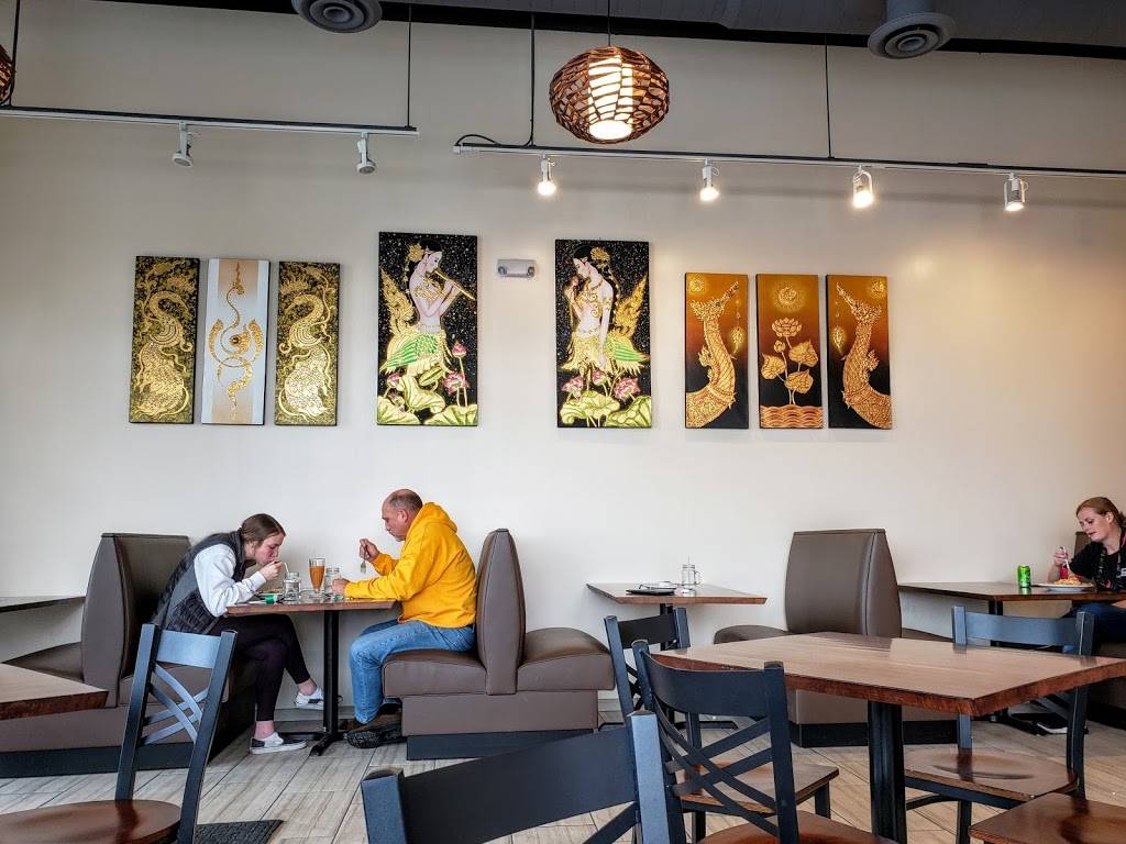 Thai House Bistro | restaurant | 3401 Owen Rd Suite 500, Fenton, MI 48430, USA | 8103548102 OR +1 810-354-8102