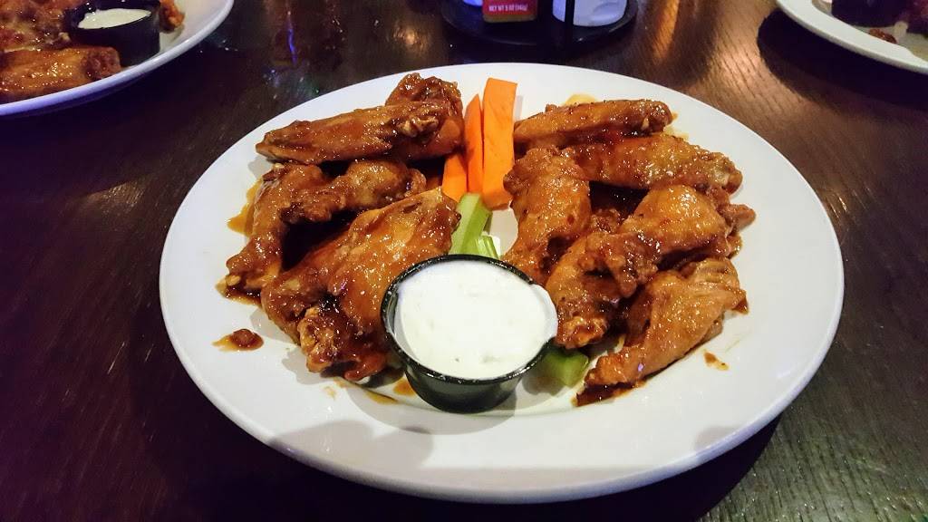 Mullen’s Bar & Grill | restaurant | 8313 W Lawrence Ave, Norridge, IL 60706, USA | 7084523190 OR +1 708-452-3190