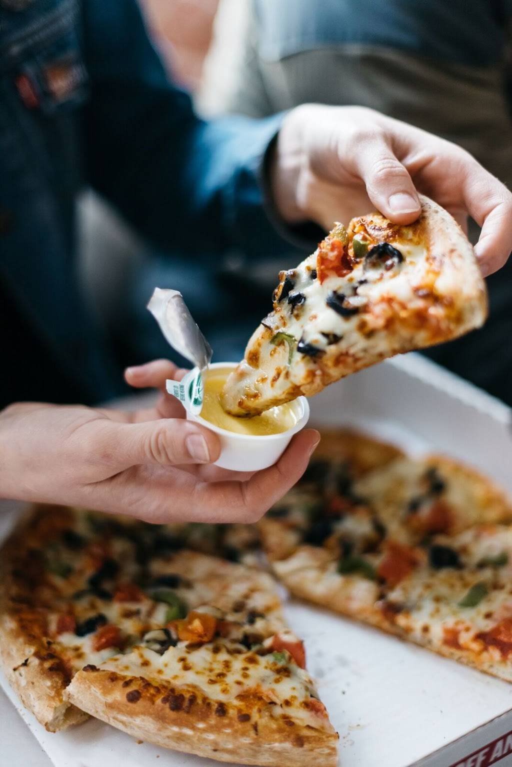 Papa Johns Pizza | restaurant | 228 E 29th St Bldg B, Loveland, CO 80538, USA | 9702031212 OR +1 970-203-1212