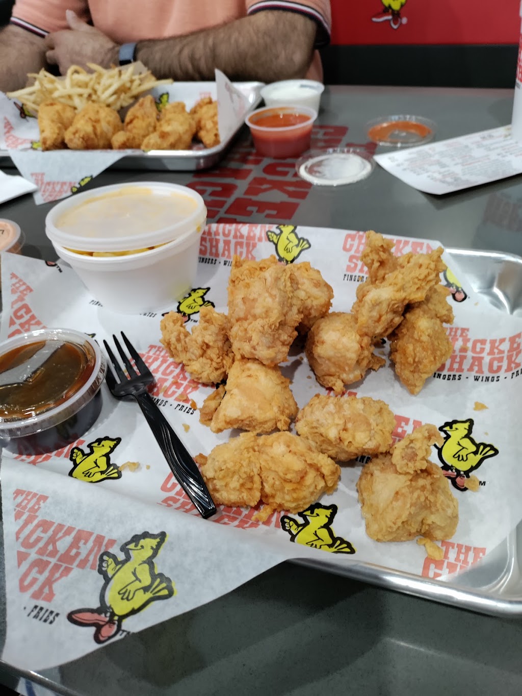 The Chicken Shack | restaurant | 2900 Calloway Dr Suite 200, Bakersfield, CA 93312, USA | 6616797870 OR +1 661-679-7870