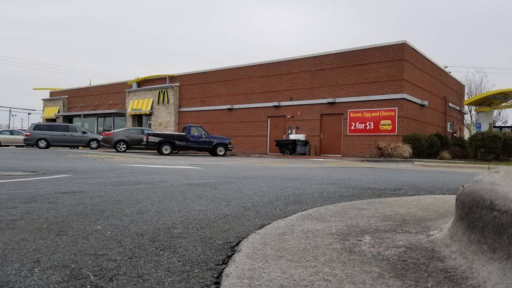 McDonalds | cafe | 721 S Main St, King, NC 27021, USA | 3369833546 OR +1 336-983-3546