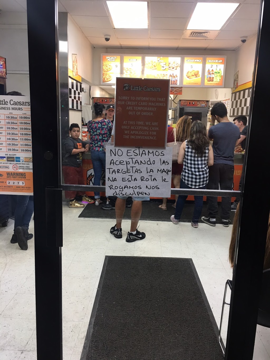 Little Caesars Pizza | meal delivery | 2402 W 60th St, Hialeah, FL 33016, USA | 3058280808 OR +1 305-828-0808