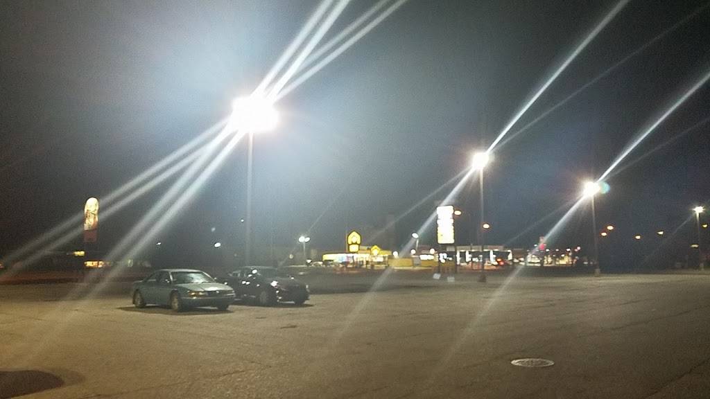 White Castle | restaurant | 1304 Broadway, Gary, IN 46407, USA | 2198821368 OR +1 219-882-1368