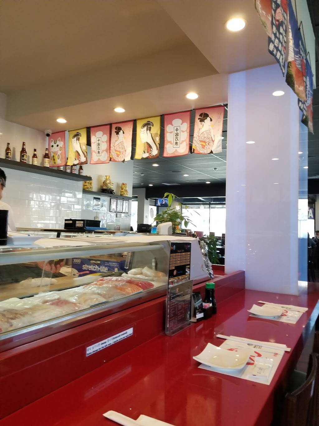 Hikari Sushi | restaurant | 2064 Verdugo Blvd, Montrose, CA 91020, USA | 8189571800 OR +1 818-957-1800