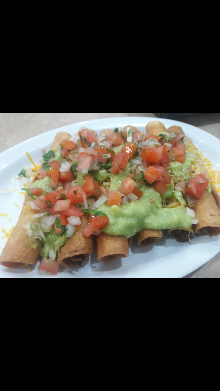 Taqueria Chabelita Taco Shop | restaurant | 1587 E Vista Way, Vista, CA 92084, USA | 7602954282 OR +1 760-295-4282
