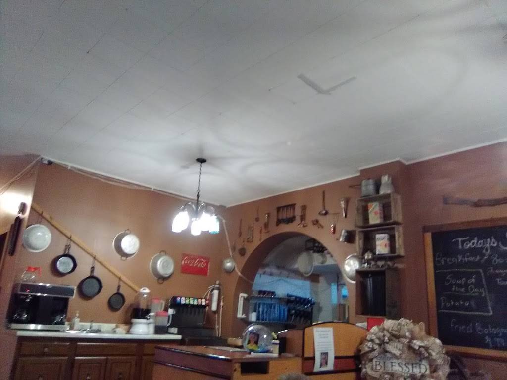 Double T Diner | restaurant | 618 W Main St, Grayson, KY 41143, USA | 6064740111 OR +1 606-474-0111