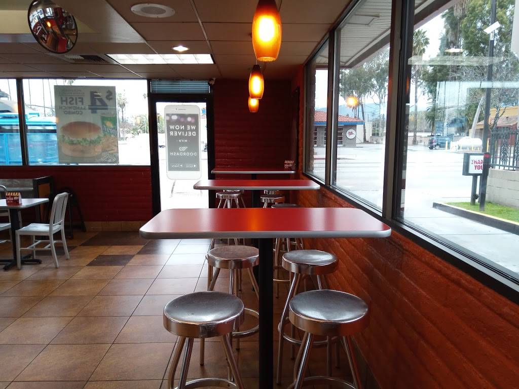 Jack in the Box | restaurant | 100 E Holt Ave, Pomona, CA 91767, USA | 9096205896 OR +1 909-620-5896