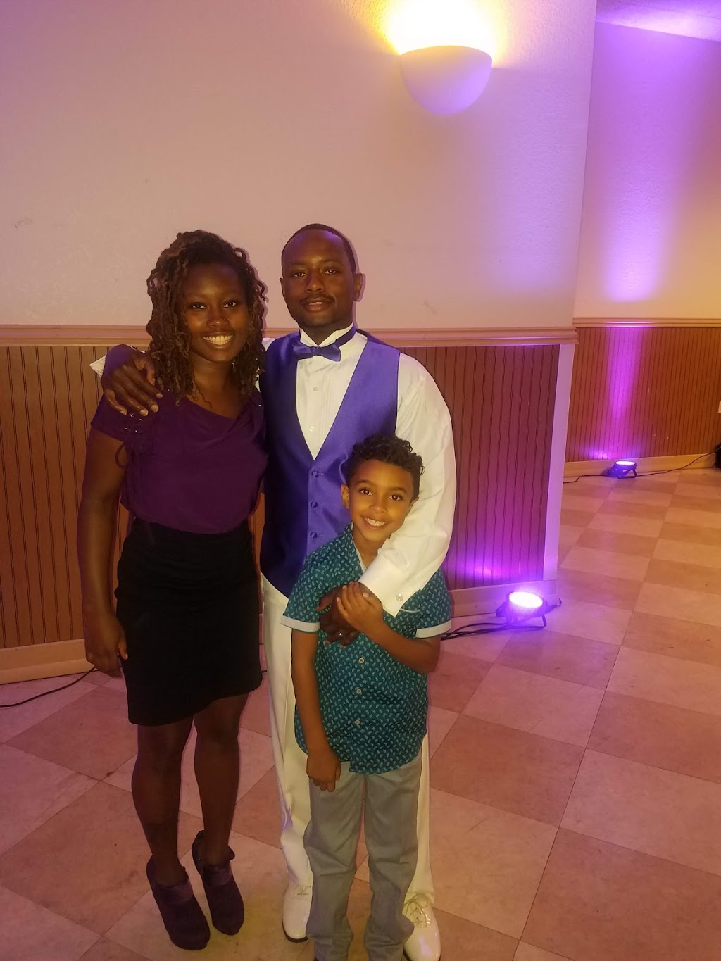 KC Hall | restaurant | 520 E North St, Decatur, IL 62523, USA | 2174222624 OR +1 217-422-2624