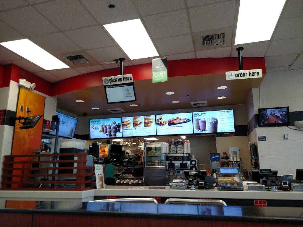 McDonalds | cafe | 283 N P St, Livermore, CA 94550, USA | 9254495768 OR +1 925-449-5768