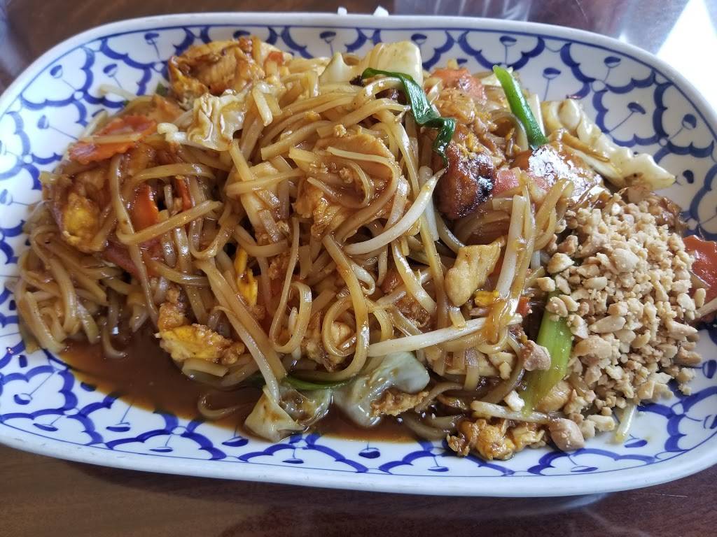 Thai Chefs House | restaurant | 2851 Fulton Ave, Sacramento, CA 95821, USA | 9164819500 OR +1 916-481-9500