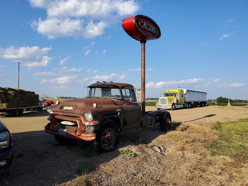 Meridian Corner | restaurant | 43915 US-18, Freeman, SD 57029, USA | 6053875000 OR +1 605-387-5000