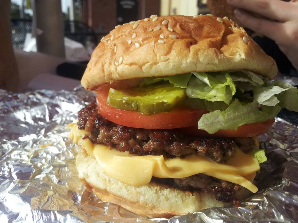 Five Guys | meal takeaway | 24201 W, Valencia Blvd #3672, Valencia, CA 91355, USA | 6612550981 OR +1 661-255-0981