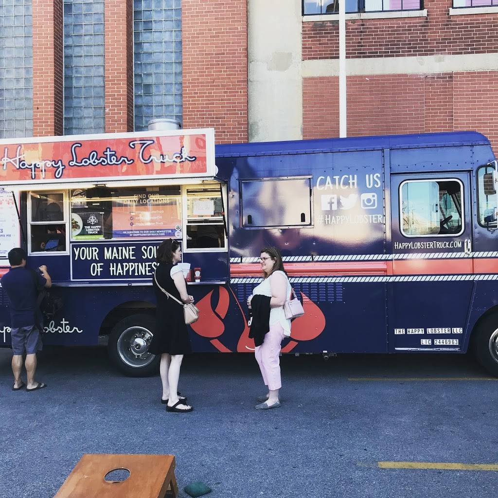 Happy Lobster Food Truck | restaurant | 2300 S Throop St, Chicago, IL 60608, USA | 3124850342 OR +1 312-485-0342