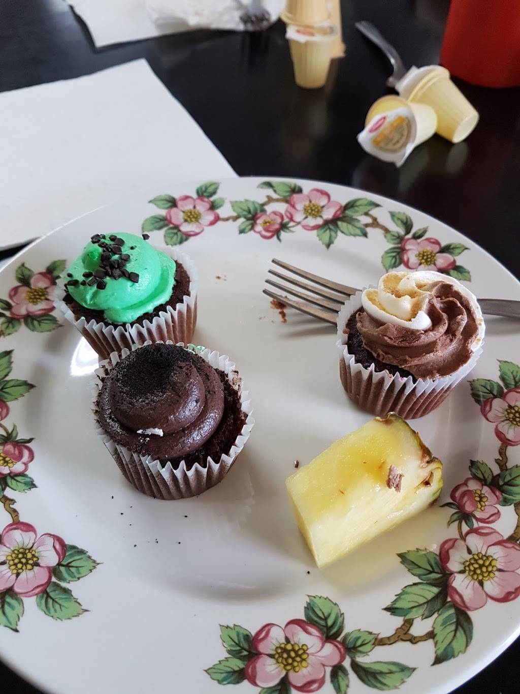 St Daves Diner | restaurant | 2925 ON-35, Lindsay, ON K9V 4R4, Canada | 7053289411 OR +1 705-328-9411