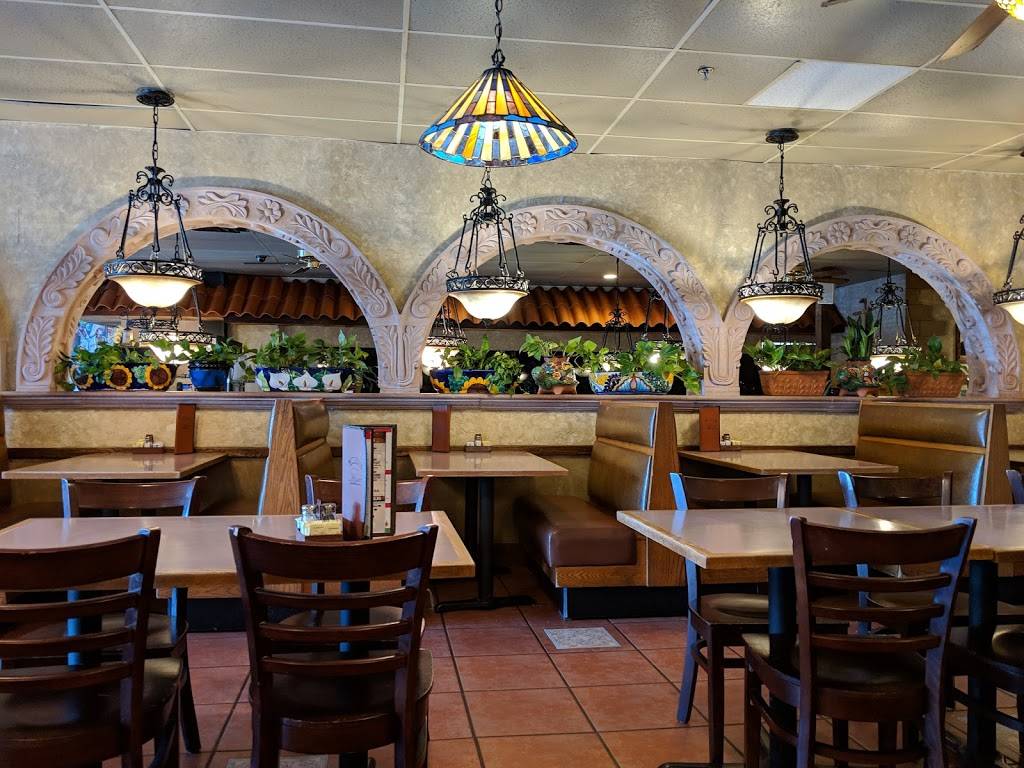 La Carreta | restaurant | North End Shops at Livingston Park, 545 Hooksett Rd, Manchester, NH 03104, USA | 6036286899 OR +1 603-628-6899