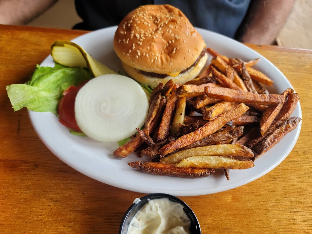 Feist Creek Restaurant | restaurant | 2673 Moyie River Rd, Bonners Ferry, ID 83805, USA | 2082678649 OR +1 208-267-8649