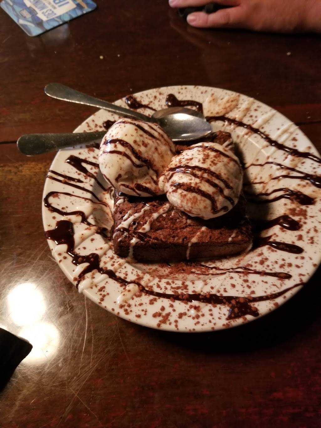 Angry Goldfish Pub & Eatery | restaurant | 2301 SW 9th St, Des Moines, IA 50315, USA | 5152882358 OR +1 515-288-2358