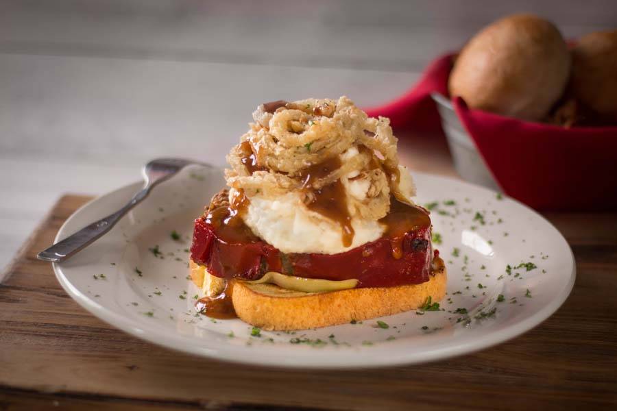 Machine Shed Restaurant Pewaukee | restaurant | N14W24145 Tower Pl, Waukesha, WI 53188, USA | 2625231322 OR +1 262-523-1322