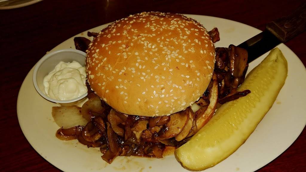 The draft house saloon | restaurant | 1149 Pearl Rd, Brunswick, OH 44212, USA | 3307413685 OR +1 330-741-3685