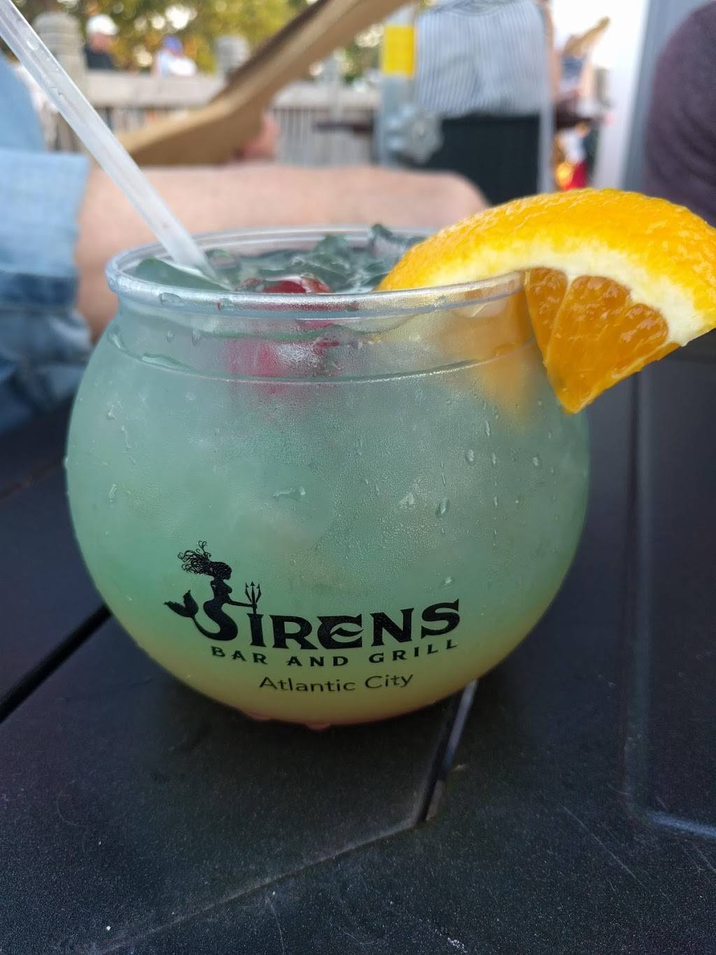 Sirens Bar and Grill | restaurant | 447 Carson Ave, Atlantic City, NJ 08401, USA | 6096748406 OR +1 609-674-8406