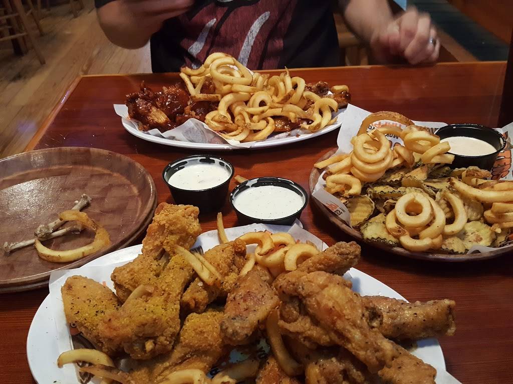 Hooters | restaurant | 7944 Dublin Blvd, Dublin, CA 94568, USA | 9258299468 OR +1 925-829-9468