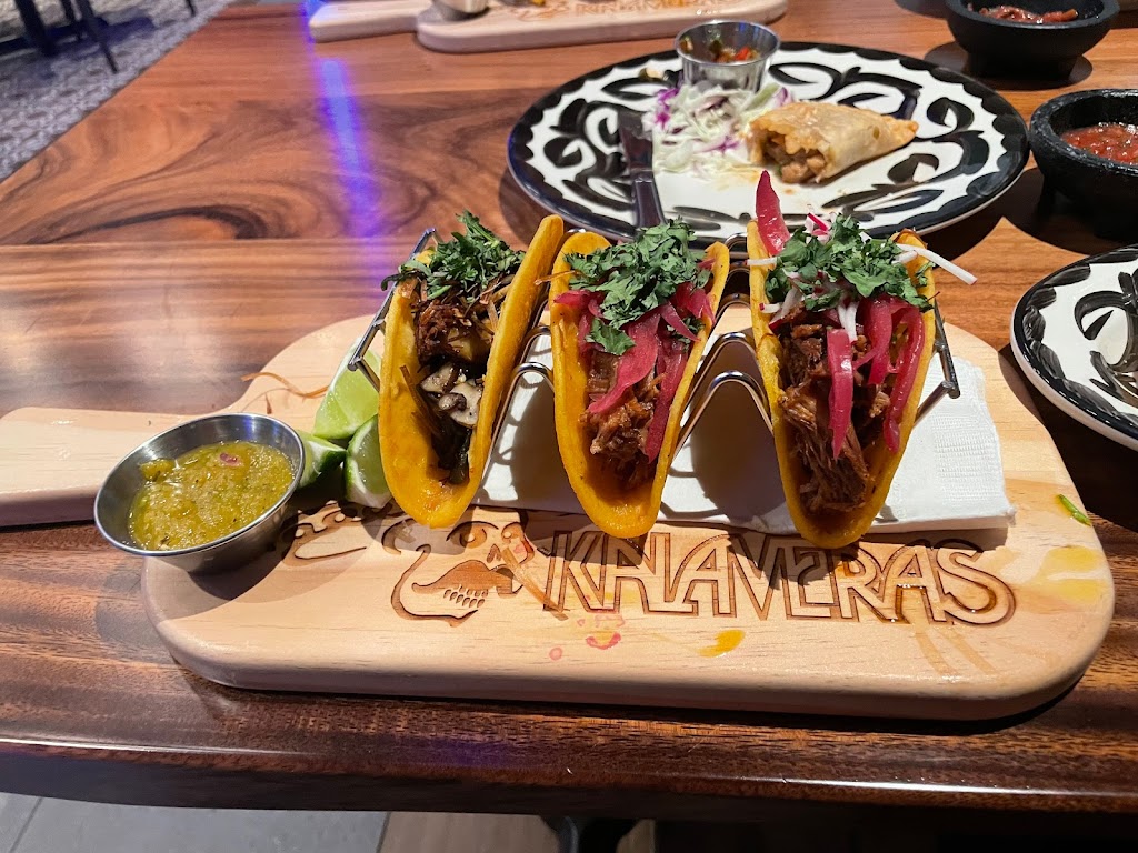 Kalaveras | restaurant | 91 S Pine Ave, Long Beach, CA 90802, USA | 5624358431 OR +1 562-435-8431