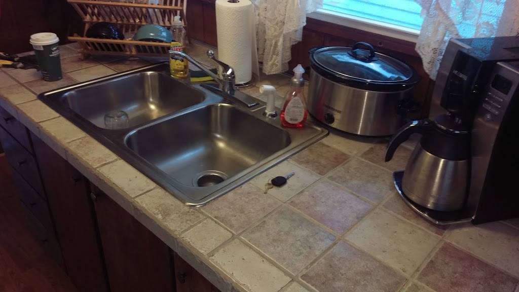 Donatellos Pizza | restaurant | 15 Village St, Concord, NH 03303, USA | 6037536000 OR +1 603-753-6000