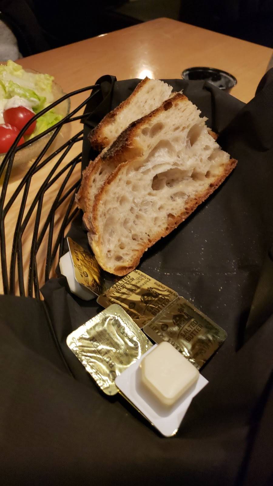 Pats | restaurant | 1200 Hartford Ave, Johnston, RI 02919, USA | 4012731444 OR +1 401-273-1444