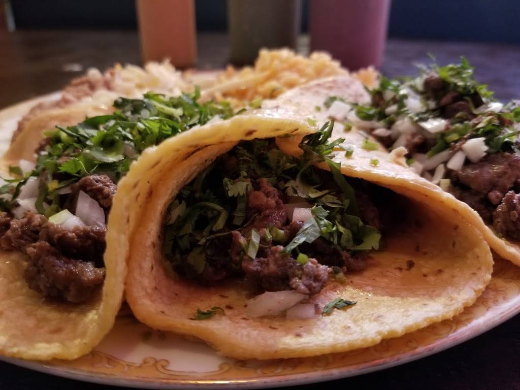 Picante Taqueria | restaurant | 2018 W Division St, Chicago, IL 60622, USA | 7733288800 OR +1 773-328-8800