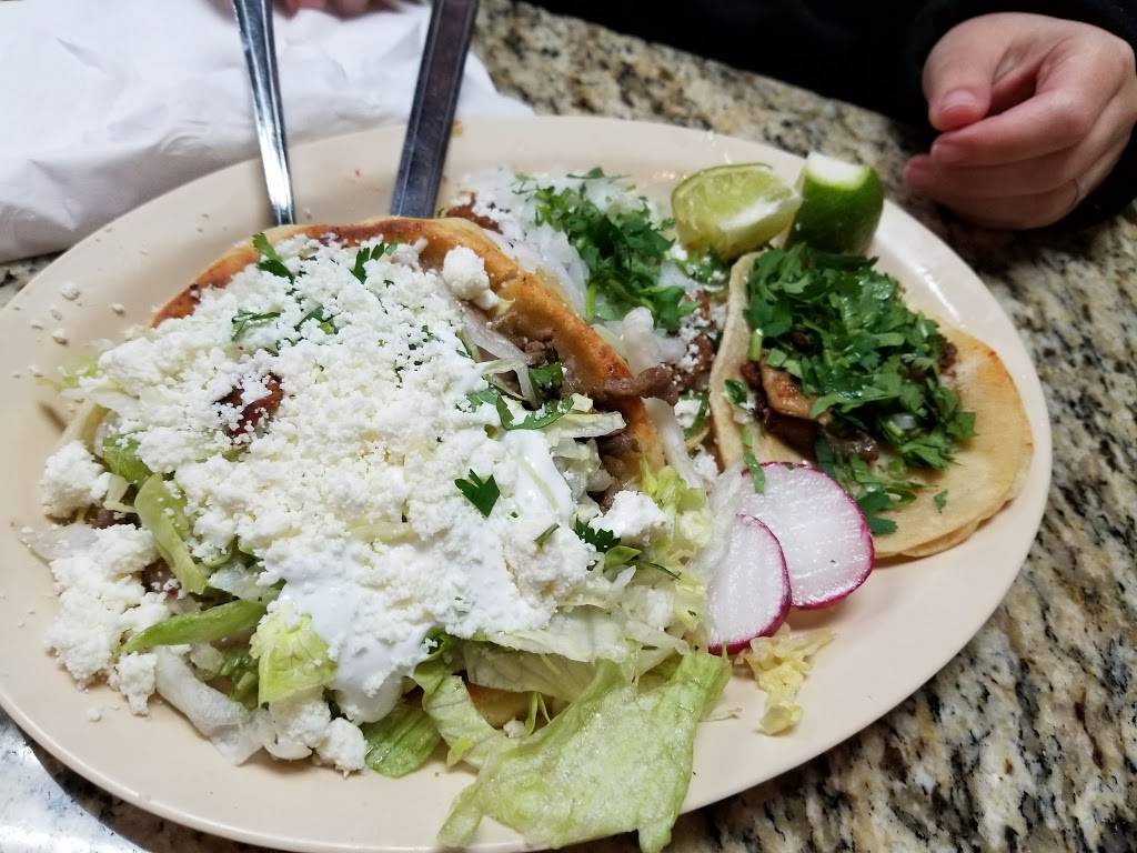 Torteria Insurgentes | restaurant | 7019 Holly Hill Dr, Dallas, TX 75231, USA | 2147505542 OR +1 214-750-5542